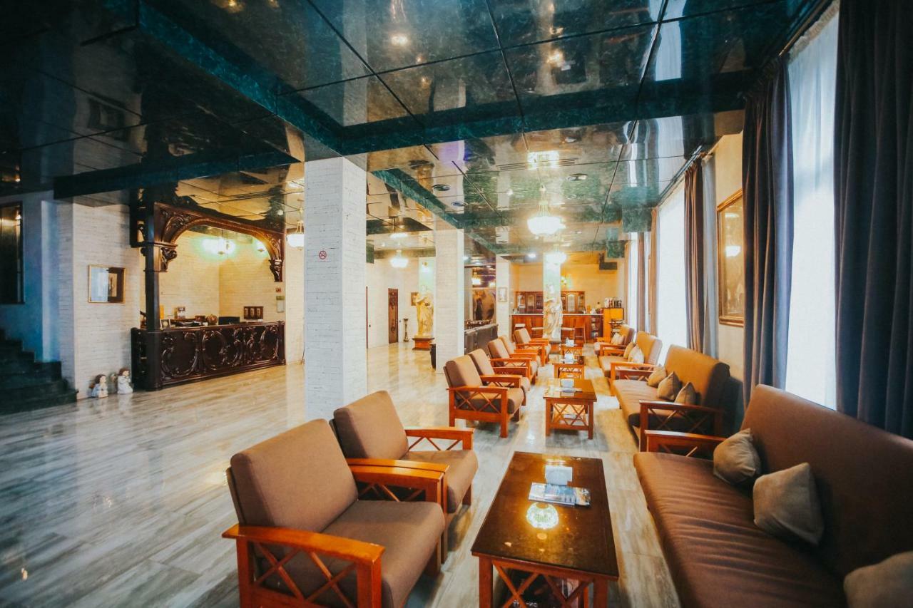 Hotel Wine Palace Tbilisi Exterior foto